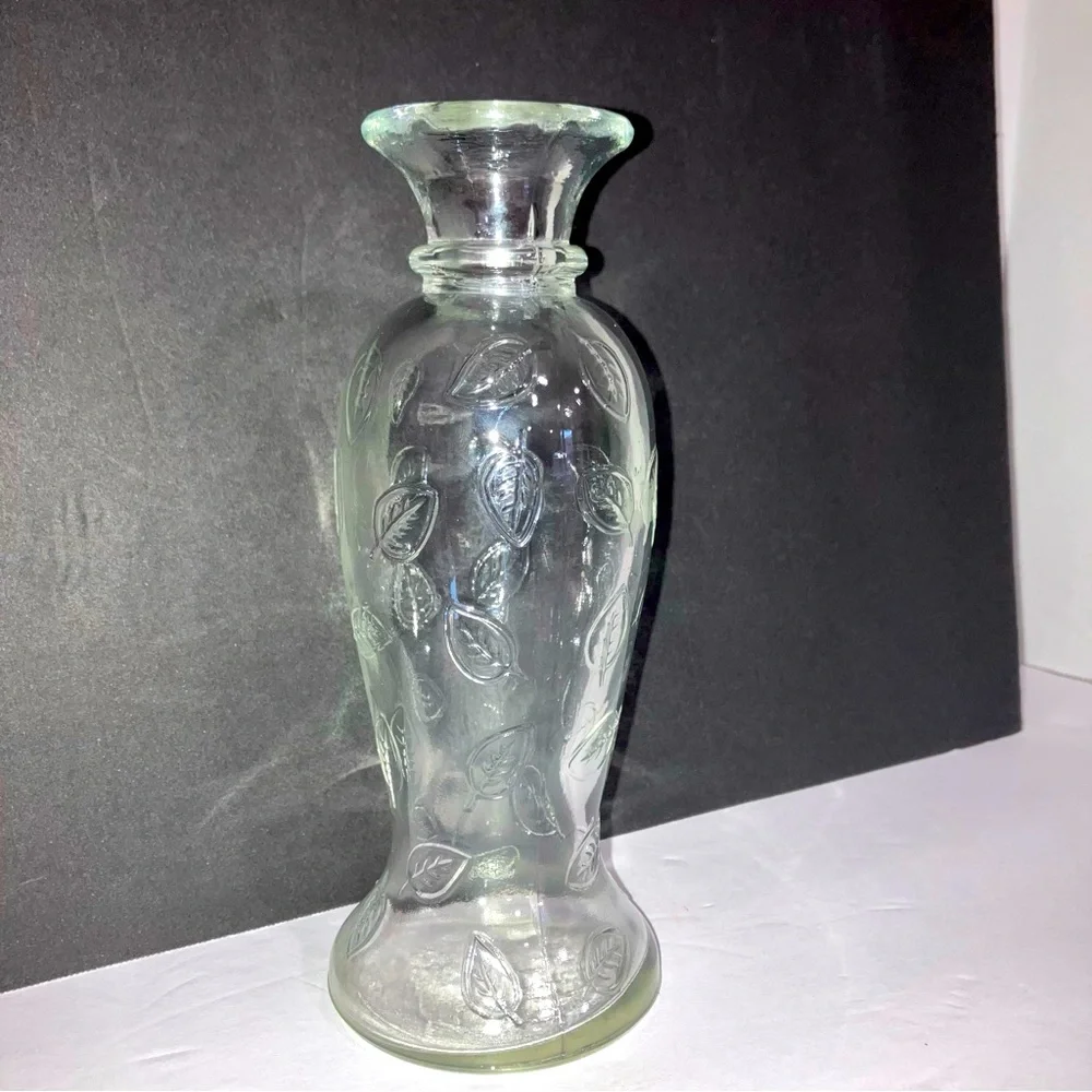 Vase Clear Glass with Embossed Leaves 7 3/4” Tall Fall Season Feaf Pattern